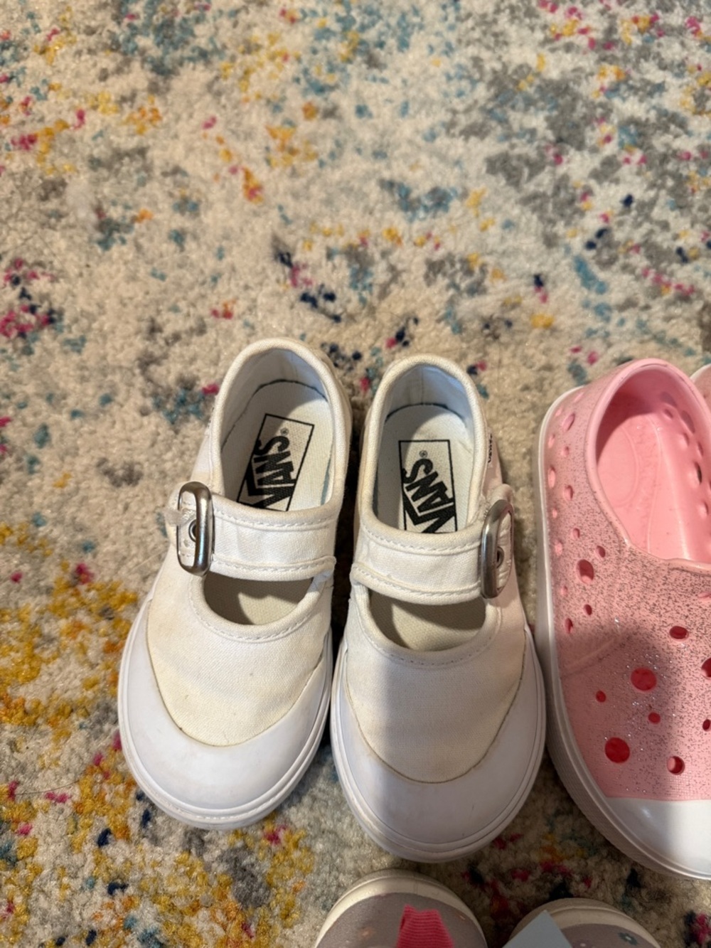 Vans ONLY - Picture 2 of 4